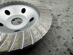 Tarcza garnkowa TURBO Premium+ do betonu, cegły, tynków, posadzek 125mm - 3